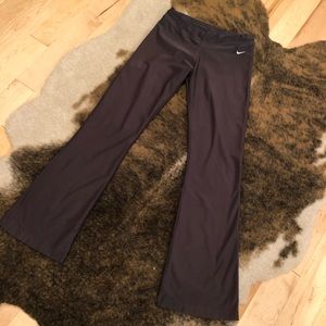 Nike Fit Dry Yoga Pants / Wide Leg Leggings